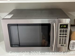 MaxSold Auction: Danby Stainless Steel Microwave  - Toronto (Ontario, Canada) PARTNER MANAGED Estate Sale Online Auction - Merton Street