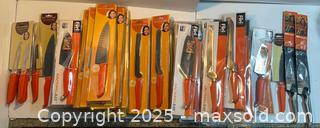 MaxSold Auction: Füri Rachael Ray Kitchen cutting utensilLot x46 BNIB  - Toronto (Ontario, Canada) PARTNER MANAGED Estate Sale Online Auction - Merton Street