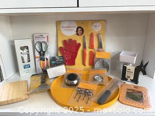 MaxSold Auction: Kitchen Tools + More Lot BNIB  - Toronto (Ontario, Canada) PARTNER MANAGED Estate Sale Online Auction - Merton Street