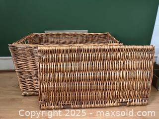 MaxSold Auction: Large Vintage Wicker Basket with Lid - Toronto (Ontario, Canada) PARTNER MANAGED Estate Sale Online Auction - Merton Street