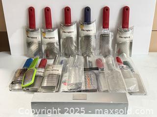 MaxSold Auction: Microplane Graters - Large Lot x22 BNIB  - Toronto (Ontario, Canada) PARTNER MANAGED Estate Sale Online Auction - Merton Street