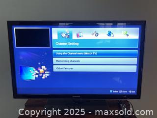 MaxSold Auction: Samsung 40” Flat Screen TV - Toronto (Ontario, Canada) PARTNER MANAGED Estate Sale Online Auction - Merton Street