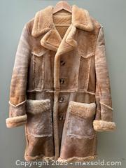 MaxSold Auction: Vintage 1970s Leather Suede Shearling Coat in Beige Men’s S/M - Toronto (Ontario, Canada) PARTNER MANAGED Estate Sale Online Auction - Merton Street