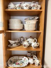 MaxSold Auction: Vintage Floral Copeland Spode Gainsborough Pattern Dinnerware Set for 10 - Toronto (Ontario, Canada) PARTNER MANAGED Estate Sale Online Auction - Merton Street