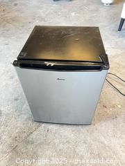 MaxSold Auction: Amana Compact Mini Refrigerator AMA27S1E Textured Metallic Gray - Garden City (Georgia, USA) SELLER MANAGED Downsizing Online Auction - Bryce Industrial Drive