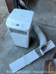 MaxSold Auction: Hisense Portable Vented Air Conditioner 6,000 BTU Model DAAJWT10283 - Garden City (Georgia, USA) SELLER MANAGED Downsizing Online Auction - Bryce Industrial Drive