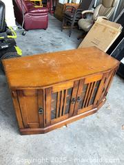 MaxSold Auction: Wood Media Console / TV Cabinet, Honey Oak Tone - Garden City (Georgia, USA) SELLER MANAGED Downsizing Online Auction - Bryce Industrial Drive