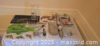 MaxSold Auction: Alligator-Themed Servingware and Collectibles - Lakeland (Florida, USA) PARTNER MANAGED Estate Sale Online Auction - Canyon Lake Point