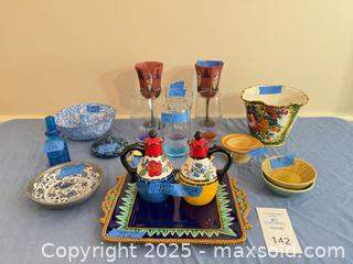 MaxSold Auction: Assorted Decorative Ceramics & Glassware - Lakeland (Florida, USA) PARTNER MANAGED Estate Sale Online Auction - Canyon Lake Point