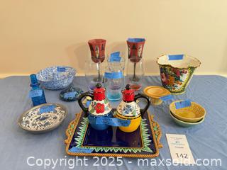 MaxSold Auction: Assorted Decorative Ceramics & Glassware - Lakeland (Florida, USA) PARTNER MANAGED Estate Sale Online Auction - Canyon Lake Point