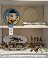 MaxSold Auction: Holiday/Christmas Serving Plates & Utensils - Lakeland (Florida, USA) PARTNER MANAGED Estate Sale Online Auction - Canyon Lake Point