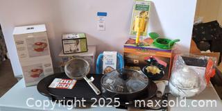 MaxSold Auction: Lot of Assorted Small Kitchen Gadgets & Countertop Appliances - Lakeland (Florida, USA) PARTNER MANAGED Estate Sale Online Auction - Canyon Lake Point