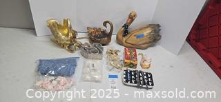MaxSold Auction: Lot of Decorative Swan Figurines by Audrey&#39;s and More - Lakeland (Florida, USA) PARTNER MANAGED Estate Sale Online Auction - Canyon Lake Point