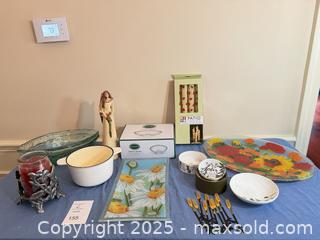 MaxSold Auction: Mixed Kitchen & Tableware - Portmeirion Botanic Garden - Lakeland (Florida, USA) PARTNER MANAGED Estate Sale Online Auction - Canyon Lake Point
