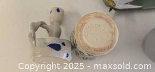MaxSold Auction: Mixed Pottery & Ceramic Tableware — Arabia, Mudlusters and More - Lakeland (Florida, USA) PARTNER MANAGED Estate Sale Online Auction - Canyon Lake Point