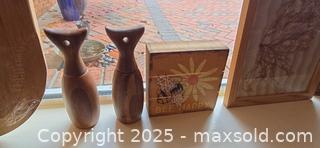MaxSold Auction: Mixed Wooden & Bamboo Kitchen and Serving Items - Lakeland (Florida, USA) PARTNER MANAGED Estate Sale Online Auction - Canyon Lake Point