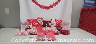 MaxSold Auction: Valentine's Day Decor with Annalee Dolls - Lakeland (Florida, USA) PARTNER MANAGED Estate Sale Online Auction - Canyon Lake Point