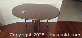 MaxSold Auction: Vintage Drop-Leaf Gateleg Wood Dining Table - Lakeland (Florida, USA) PARTNER MANAGED Estate Sale Online Auction - Canyon Lake Point