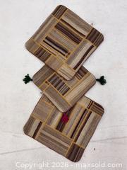 MaxSold Auction: Cushions  - Markham (Ontario, Canada) SELLER MANAGED Reseller Online Auction - Essex Avenue