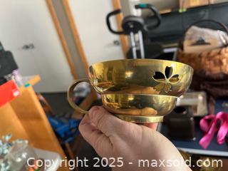 MaxSold Auction: Brass Bowls & Etched Brass Trinket Pieces Lot - Fort Washington (Maryland, USA) SELLER MANAGED Estate Sale Online Auction - Hatton Point Road