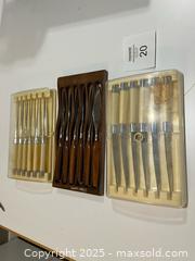 MaxSold Auction: Carvel Hall by Briddell &#38; Wood-Handled Steak Cutting Utensil Sets (2 sets) - Fort Washington (Maryland, USA) SELLER MANAGED Estate Sale Online Auction - Hatton Point Road