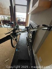 MaxSold Auction: Diamondback - Hybrid / Commuter Bicycle - Fort Washington (Maryland, USA) SELLER MANAGED Estate Sale Online Auction - Hatton Point Road