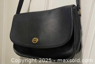 MaxSold Auction: Lot of 2 Genuine Leather Crossbody Handbags — Coach &#38; Hobo - Fort Washington (Maryland, USA) SELLER MANAGED Estate Sale Online Auction - Hatton Point Road
