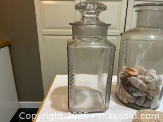 MaxSold Auction: Lot of 2 Jars with Lids and Shells - Fort Washington (Maryland, USA) SELLER MANAGED Estate Sale Online Auction - Hatton Point Road