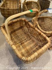 MaxSold Auction: Lot of 5 Wicker Baskets (Assorted Shapes) - Fort Washington (Maryland, USA) SELLER MANAGED Estate Sale Online Auction - Hatton Point Road