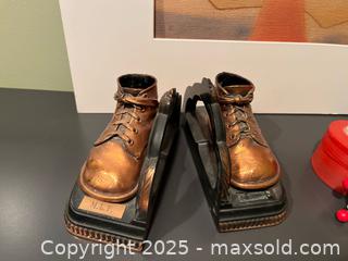 MaxSold Auction: Mixed Decor Lot – Lamp, Abstract Print, Vintage Shoe Bookends & Trinkets - Fort Washington (Maryland, USA) SELLER MANAGED Estate Sale Online Auction - Hatton Point Road