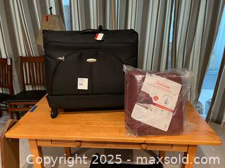 MaxSold Auction: Suitcase & Heated Blanket - Fort Washington (Maryland, USA) SELLER MANAGED Estate Sale Online Auction - Hatton Point Road