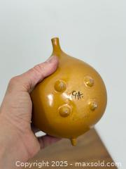 MaxSold Auction: Göran Andersson MCM ‘Spargis’ piggy banks for Upsala Ekeby - Vancouver (British Columbia, Canada) SELLER MANAGED Reseller Online Auction - Main Street
