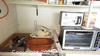 MaxSold Auction: Countertop Oven, Clay Baker and more B - Surrey (British Columbia, Canada) SELLER MANAGED Downsizing Online Auction -  75a Avenue