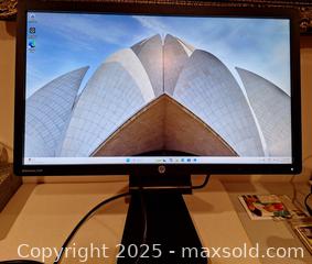 MaxSold Auction: HP 23" Monitor B - Surrey (British Columbia, Canada) SELLER MANAGED Downsizing Online Auction -  75a Avenue