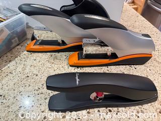 MaxSold Auction: Staplers, Removers and Staples B - Surrey (British Columbia, Canada) SELLER MANAGED Downsizing Online Auction -  75a Avenue