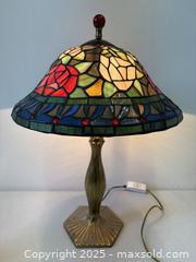 MaxSold Auction: Antique Floral Tiffany Style Stained Glass Table Lamp 20&#34; - Toronto (Ontario, Canada) PARTNER MANAGED Reseller Online Auction - Railside Road