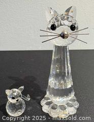 MaxSold Auction: Swarovski Mother Cat With Tiny Kitten 3&#34; - Toronto (Ontario, Canada) PARTNER MANAGED Reseller Online Auction - Railside Road