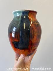 MaxSold Auction: Vintage Signed Poole England &#34;Volcano&#34; Art Pottery Modernist Design Vase 7&#34; - Toronto (Ontario, Canada) PARTNER MANAGED Reseller Online Auction - Railside Road