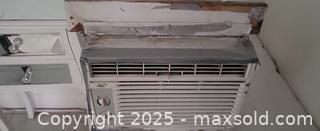 MaxSold Auction: 5,000 BTU Window Air Conditioner (Arctic King / Unknown Brand) - Toronto (Ontario, Canada) SELLER MANAGED Moving Online Auction - Kingston Road (CONDO)