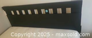 MaxSold Auction: Queen Bed with Painted Wood/MDF Headboard, Frame &#38; Mattress and box - Toronto (Ontario, Canada) SELLER MANAGED Moving Online Auction - Kingston Road (CONDO)