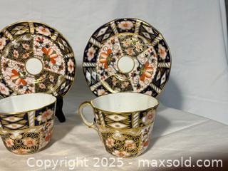 MaxSold Auction: 4 Cups and Saucers - Royal Crown Derby - Toronto (Ontario, Canada) SELLER MANAGED Moving Online Auction - Queenslea Avenue