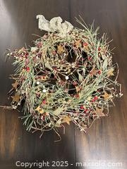 MaxSold Auction: Christmas wreath  - Toronto (Ontario, Canada) SELLER MANAGED Moving Online Auction - Queenslea Avenue