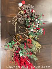 MaxSold Auction: Floral Christmas decorations - Toronto (Ontario, Canada) SELLER MANAGED Moving Online Auction - Queenslea Avenue