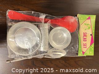 MaxSold Auction: Kids vintage kitchen set - Toronto (Ontario, Canada) SELLER MANAGED Moving Online Auction - Queenslea Avenue