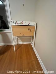 MaxSold Auction: Secretary Desk  - Toronto (Ontario, Canada) SELLER MANAGED Moving Online Auction - Queenslea Avenue