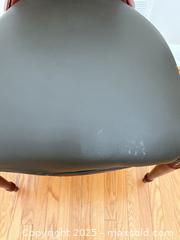 MaxSold Auction: Single dining chair  - Toronto (Ontario, Canada) SELLER MANAGED Moving Online Auction - Queenslea Avenue