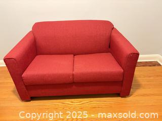 MaxSold Auction: Small pullout couch  - Toronto (Ontario, Canada) SELLER MANAGED Moving Online Auction - Queenslea Avenue