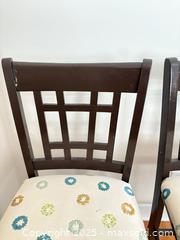 MaxSold Auction: Tall chairs x2 - Toronto (Ontario, Canada) SELLER MANAGED Moving Online Auction - Queenslea Avenue