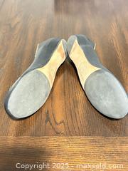 MaxSold Auction: ZiGiny black flat shoes - Toronto (Ontario, Canada) SELLER MANAGED Moving Online Auction - Queenslea Avenue