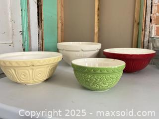 MaxSold Auction: Mason Cash & R.R.P. Co Ceramic Mixing, Prep Bowls & Covered Baker (7) - Trent Hills (Ontario, Canada) PARTNER MANAGED Estate Sale Online Auction - Allen Drive